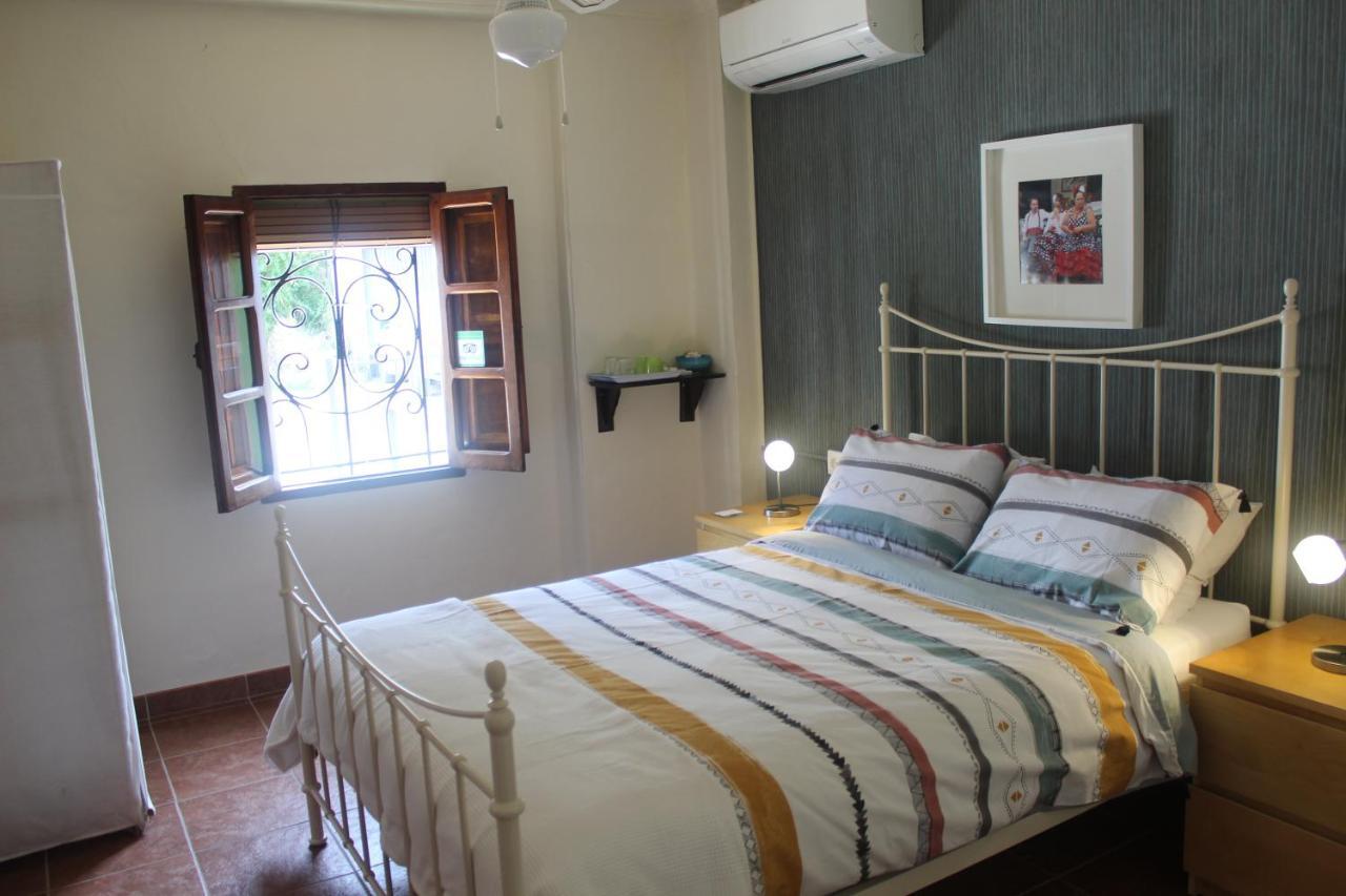 Casa La Nuez Bed & Breakfast